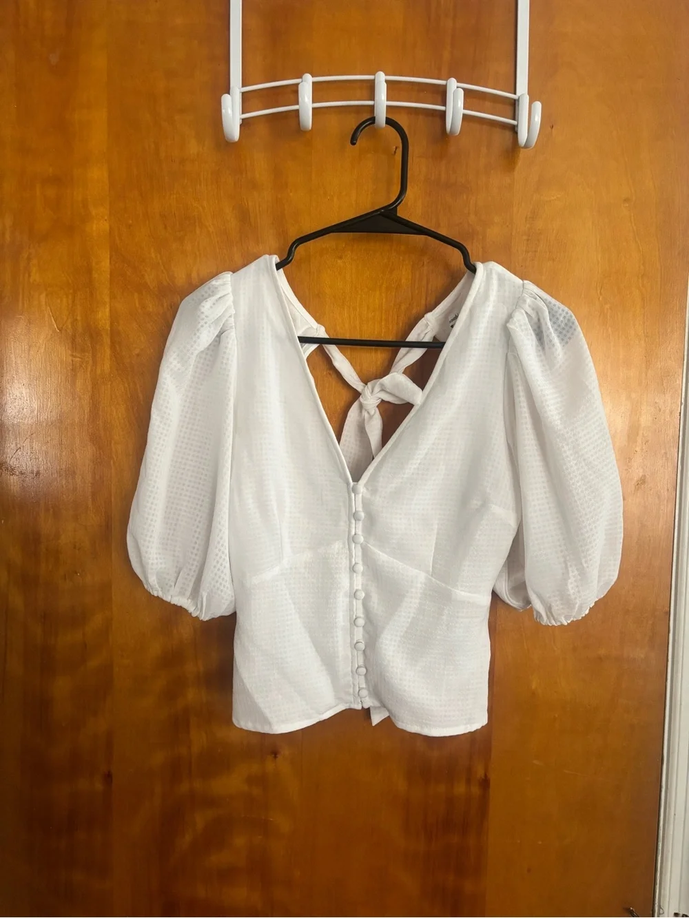 Abercrombie & Fitch White Puff-Sleeve Button Front Tie-Back Blouse